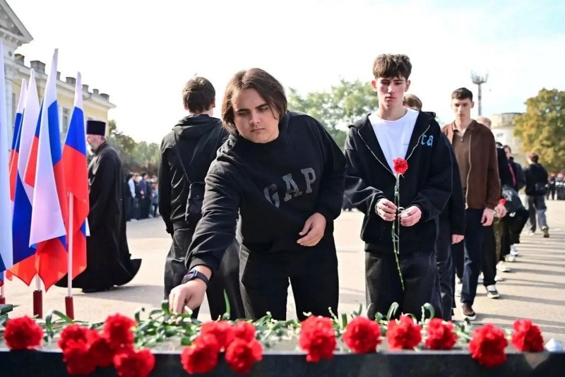 Благочинный Свято-Крестовского округа принял участия в мероприятиях ко Дню призывника 1 Благочинный Свято-Крестовского округа принял участия в мероприятиях ко Дню призывника 1