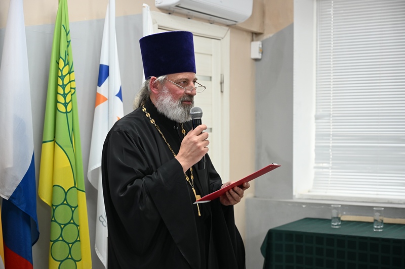 Епископ Николай возглавил Благочиннический этап Епархиальных Рождественских чтений в городе Будённовске 12 Епископ Николай возглавил Благочиннический этап Епархиальных Рождественских чтений в городе Будённовске 12